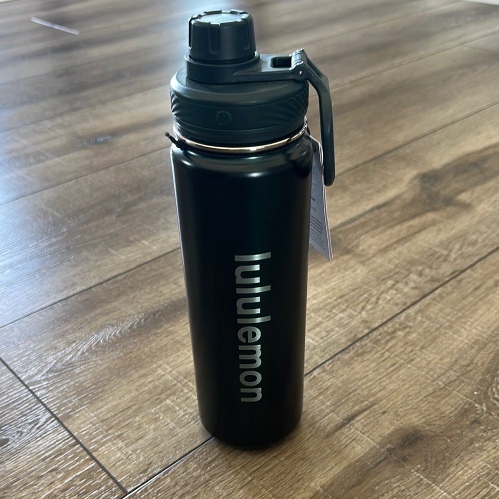 Lululemon Back to Life Sport Bottle